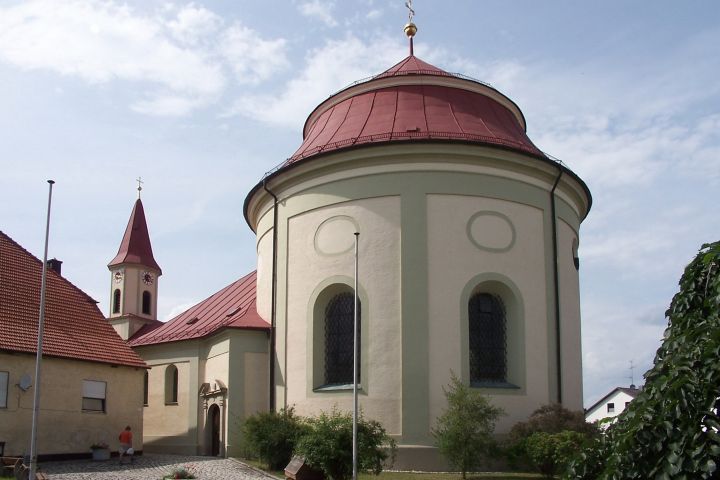 Wallfahrtskirche Hl. Blut in Niederachdorf
