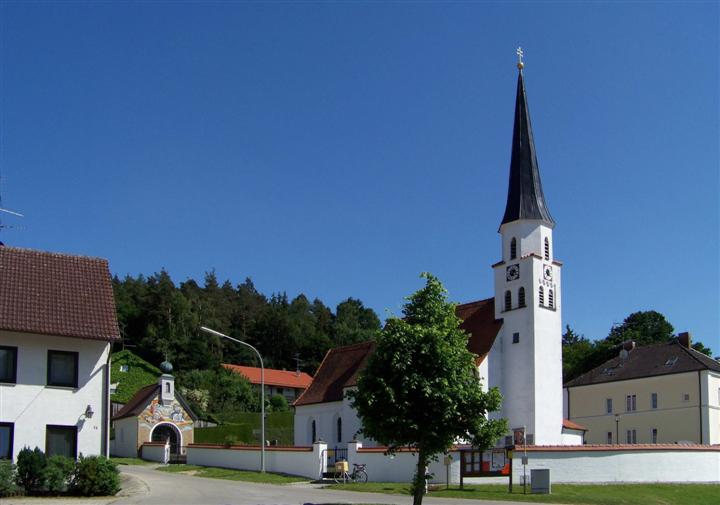Kirche St. Michael Tondorf