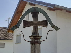 Moosthenning Kreuz